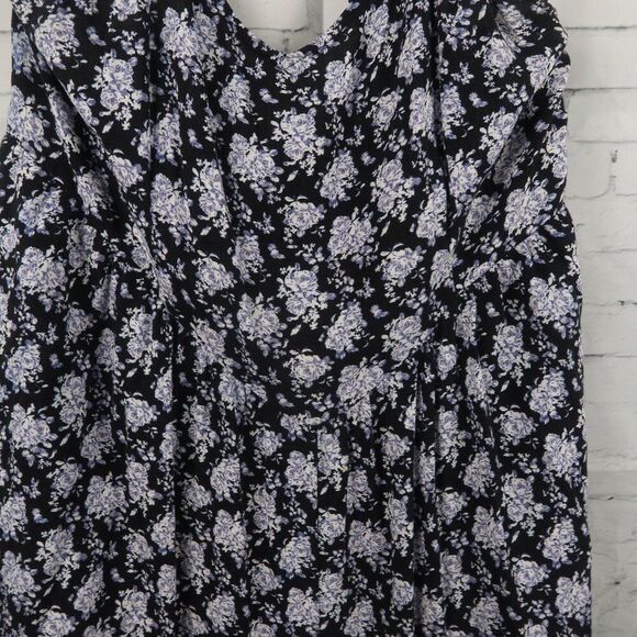 FOREVER 21 PLUS BLACK FLORAL SUMMER MID DRESS WITH LACE HEM DETAIL SIZE 1X - Picture 9 of 9